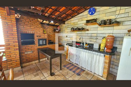 Area comum de casa à venda com 4 quartos, 250m² em Castelo, Belo Horizonte