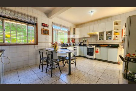Cozinha de casa à venda com 4 quartos, 250m² em Castelo, Belo Horizonte