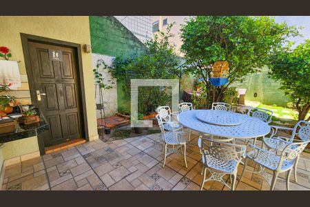 Area comum de casa à venda com 4 quartos, 250m² em Castelo, Belo Horizonte