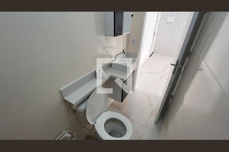 Banheiro de kitnet/studio à venda com 1 quarto, 15m² em Recreio dos Bandeirantes, Rio de Janeiro