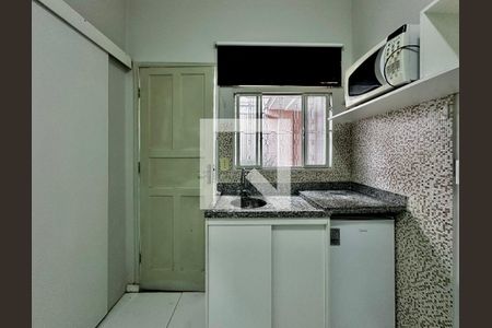Cozinha de kitnet/studio para alugar com 0 quarto, 22m² em Campo Belo, São Paulo