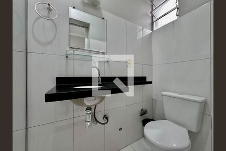 Banheiro de kitnet/studio para alugar com 0 quarto, 22m² em Campo Belo, São Paulo