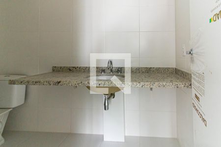 Banheiro de apartamento à venda com 1 quarto, 41m² em Barra Funda, São Paulo