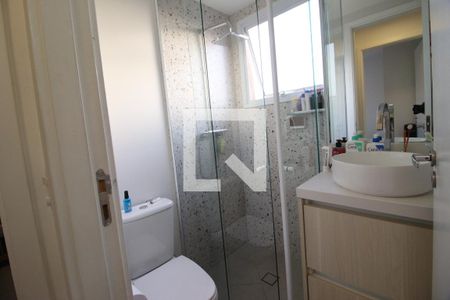 Banheiro de apartamento à venda com 2 quartos, 45m² em Quitaúna, Osasco