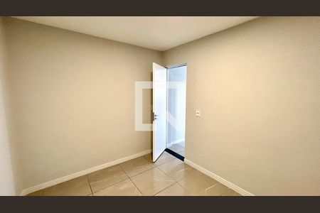 Quarto 2 de casa para alugar com 2 quartos, 45m² em Jardim Rosa de Franca, Guarulhos