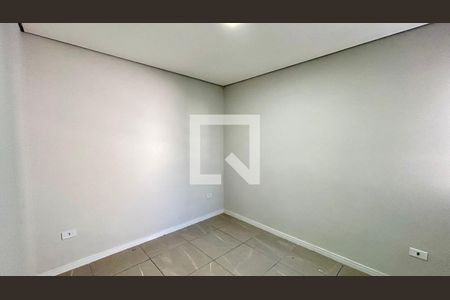 Quarto 1 de casa para alugar com 2 quartos, 45m² em Jardim Rosa de Franca, Guarulhos