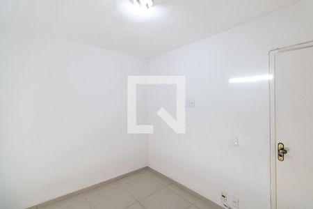 Quarto 1 de apartamento para alugar com 2 quartos, 53m² em Inhoaíba, Rio de Janeiro