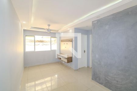 Sala de apartamento para alugar com 2 quartos, 53m² em Inhoaíba, Rio de Janeiro