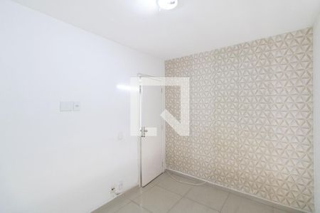 Quarto 1 de apartamento para alugar com 2 quartos, 53m² em Inhoaíba, Rio de Janeiro