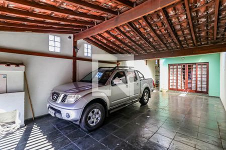 Garagem de casa à venda com 3 quartos, 185m² em Vila Adalgisa, São Paulo
