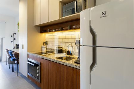 Cozinha de kitnet/studio para alugar com 1 quarto, 25m² em Vila Nova Conceição, São Paulo