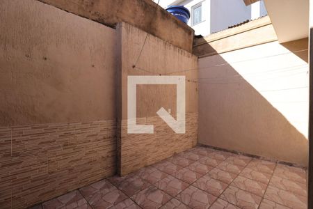 Quintal de casa à venda com 2 quartos, 145m² em Parque Capuava, Santo André