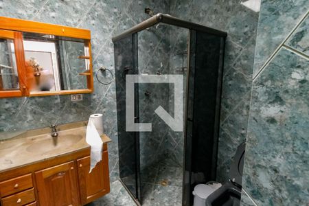 Banheiro de casa à venda com 2 quartos, 300m² em Jardim Londrina, São Paulo