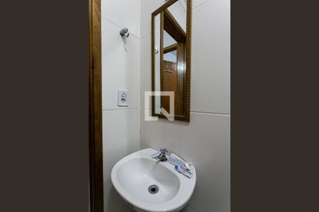Banheiro de apartamento para alugar com 2 quartos, 50m² em Chácara Santo Antônio (zona Leste), São Paulo