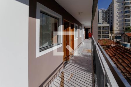 Corredor de acesso vista de apartamento para alugar com 2 quartos, 40m² em Vila Bela, São Paulo