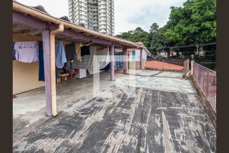 Casa à venda com 4 quartos, 410m² em Vila Albertina, São Paulo