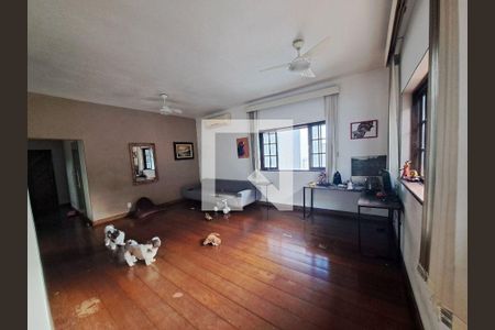 Casa à venda com 4 quartos, 675m² em Pé Pequeno, Niterói