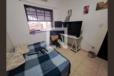 Casa à venda com 4 quartos, 675m² em Pé Pequeno, Niterói