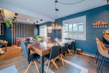 Casa à venda com 4 quartos, 357m² em Chácara das Pedras, Porto Alegre