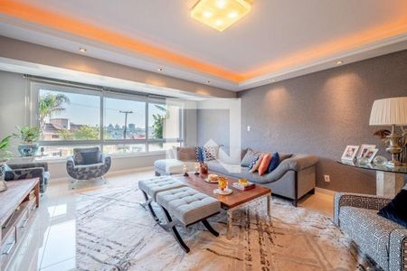 Casa à venda com 4 quartos, 357m² em Chácara das Pedras, Porto Alegre