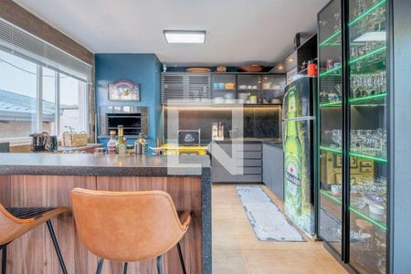 Casa à venda com 4 quartos, 357m² em Chácara das Pedras, Porto Alegre