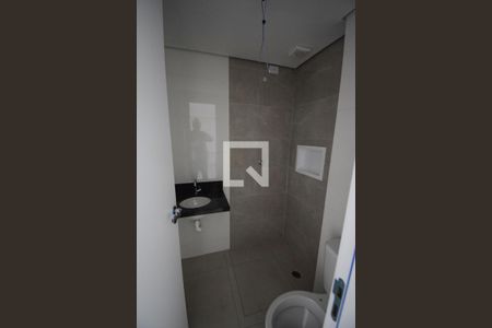 Banheiro de apartamento à venda com 1 quarto, 30m² em Vila Carrão, São Paulo