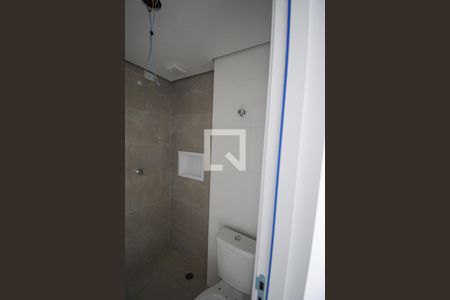 Banheiro de apartamento à venda com 1 quarto, 30m² em Vila Carrão, São Paulo