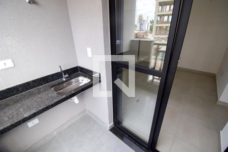 Sacada Sala/Cozinha de apartamento à venda com 2 quartos, 40m² em Vila Carrão, São Paulo