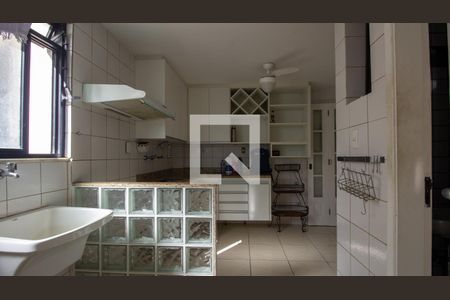 Cozinha e Área de Serviço de apartamento para alugar com 2 quartos, 110m² em Recreio dos Bandeirantes, Rio de Janeiro