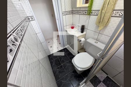 Banheiro de casa à venda com 2 quartos, 140m² em Santos Dumont, São Leopoldo