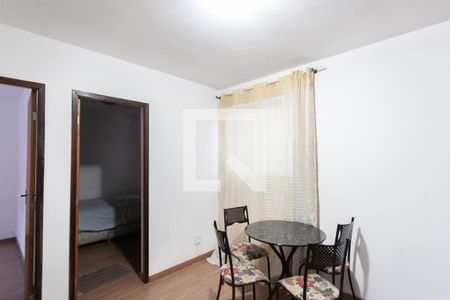 Sala de apartamento à venda com 2 quartos, 44m² em São João Batista, Belo Horizonte