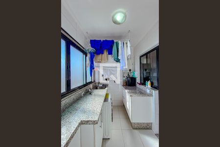 Área de Serviço de apartamento à venda com 3 quartos, 143m² em Vila Bertioga, São Paulo