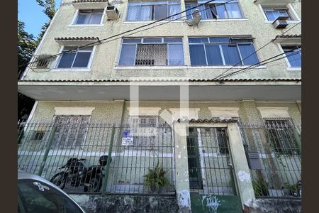 Fachada + plaquinha de apartamento à venda com 2 quartos, 90m² em Piedade, Rio de Janeiro