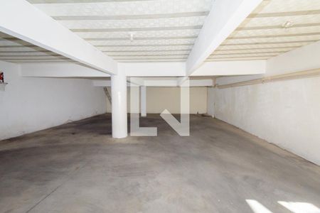 Garagem de casa à venda com 3 quartos, 600m² em Diamante, Belo Horizonte