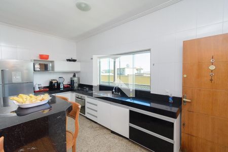 Cozinha de casa à venda com 3 quartos, 600m² em Diamante, Belo Horizonte