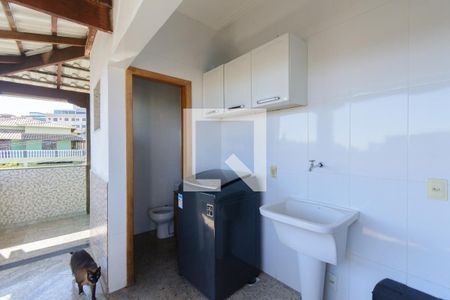 Área de Serviço  de casa à venda com 3 quartos, 600m² em Diamante, Belo Horizonte