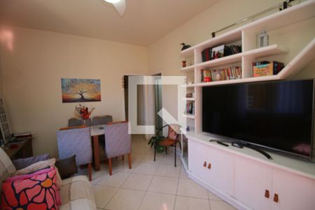 Sala de casa à venda com 4 quartos, 200m² em Vila da Penha, Rio de Janeiro