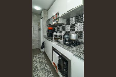 Cozinha de apartamento à venda com 2 quartos, 56m² em São Sebastião, Porto Alegre