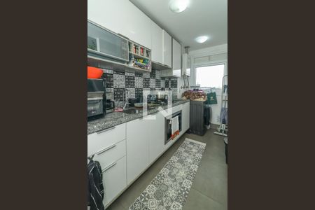 Cozinha de apartamento à venda com 2 quartos, 56m² em São Sebastião, Porto Alegre