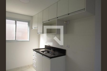 Cozinha de kitnet/studio para alugar com 1 quarto, 29m² em Santa Maria, Osasco