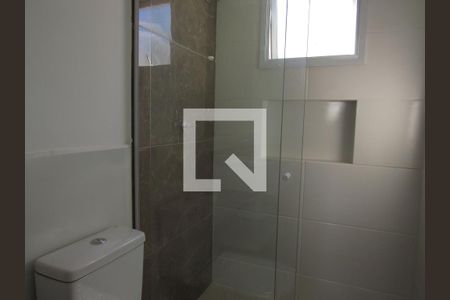 Banheiro de kitnet/studio para alugar com 1 quarto, 29m² em Santa Maria, Osasco