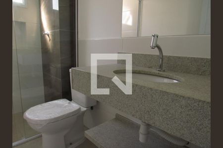 Banheiro de kitnet/studio para alugar com 1 quarto, 29m² em Santa Maria, Osasco