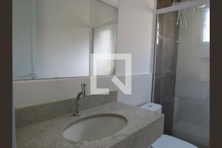 Banheiro de kitnet/studio para alugar com 1 quarto, 29m² em Santa Maria, Osasco