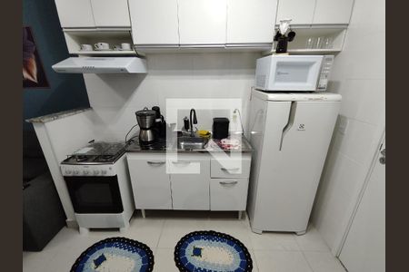 Cozinha de apartamento para alugar com 2 quartos, 32m² em Vila Brasil, São Paulo