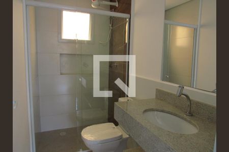 Banheiro de kitnet/studio para alugar com 1 quarto, 34m² em Santa Maria, Osasco