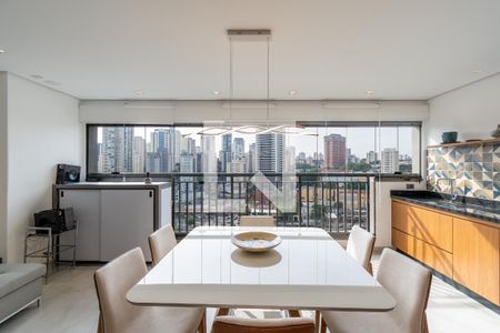 Varanda de apartamento à venda com 3 quartos, 154m² em Jardim Prudência, São Paulo