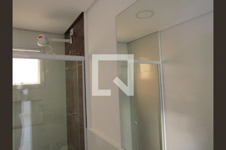 Banheiro de kitnet/studio para alugar com 1 quarto, 34m² em Santa Maria, Osasco