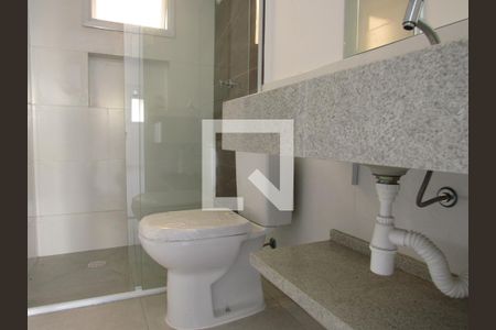 Banheiro de kitnet/studio para alugar com 1 quarto, 34m² em Santa Maria, Osasco