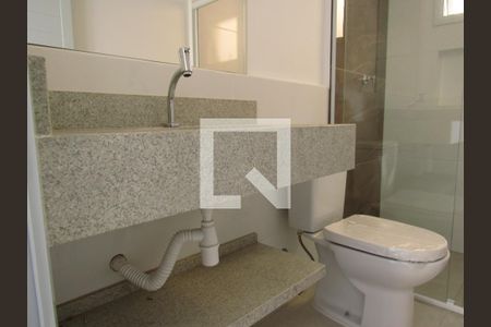 Banheiro de kitnet/studio para alugar com 1 quarto, 34m² em Santa Maria, Osasco