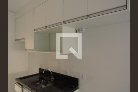 Banheiro de kitnet/studio para alugar com 1 quarto, 34m² em Santa Maria, Osasco